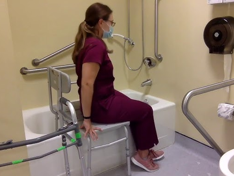 دستشویی رفتن بعد از عمل تعویض مفصل زانو